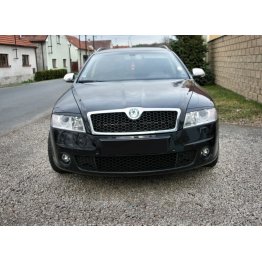 Решётка радиатора в стиле RS на Skoda Octavia II